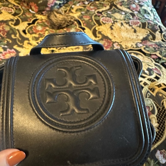 Tory Burch backpack used a handful of times.. looks brand new ! - Picture 2 of 6